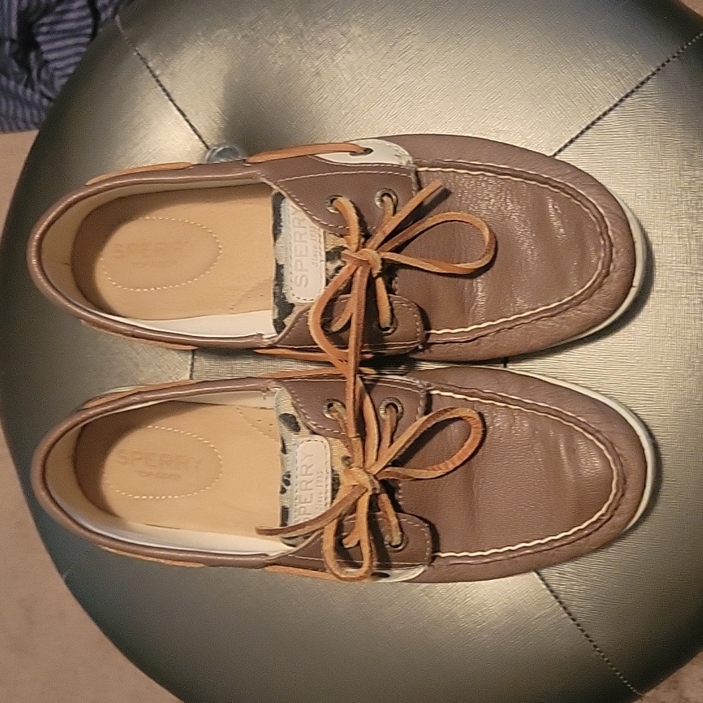 Sperry Topsider size 8